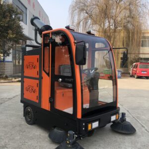 Factory Direct 48v Electric Ride-On Road Sweeper Machine Fully Enclosed Pavement Cleaning Machine