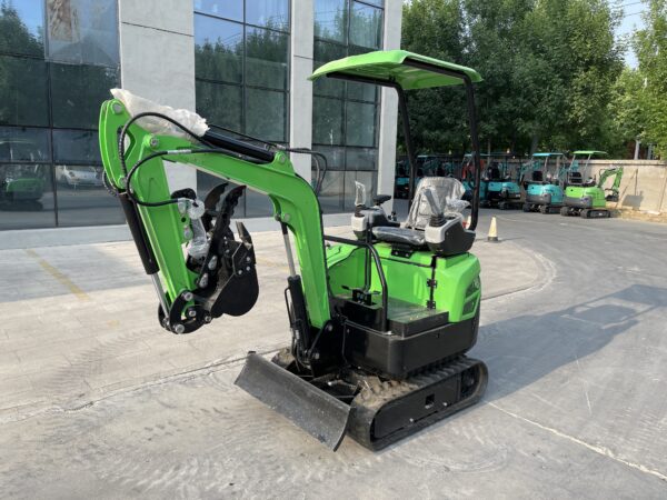 IMG_4904 Mini Excavator 1 .5 Ton Engine Digger Excavator Mini Pelle Chinese Mini Small Excavator Machine