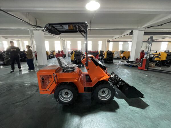 IMG_7837 Cheap Mini Skid Steer Loader EPA/EURO 5 diesel Mini Skid Steer Loaders Crawler Driving Style Mini Wheel Loader