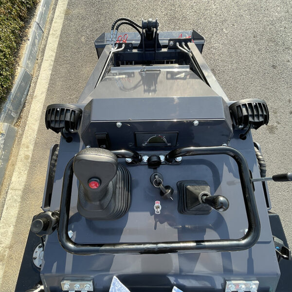 Economical Home EPA Kubota Engine Skid Steer Loader Track Crawler Loader Small Mini Skidsteer